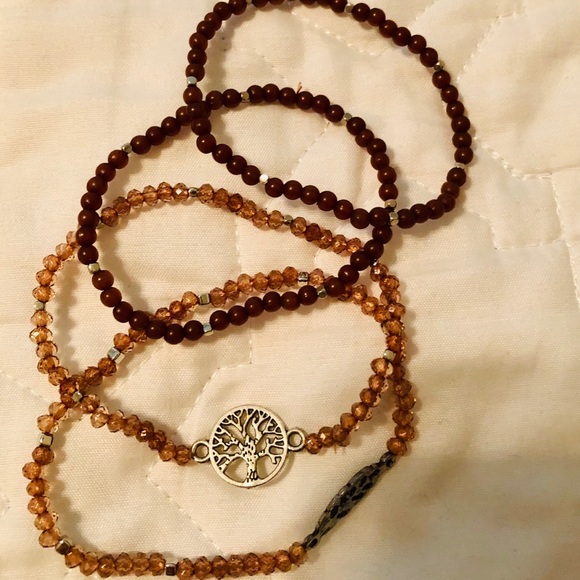 Bracelets - Picture 7 of 8